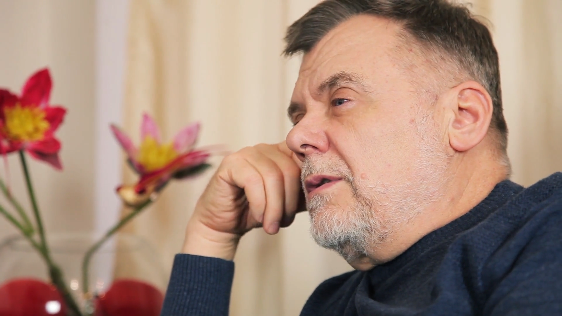 videoblocks-lviv-ukraine-july-7-2018-portrait-elderly-man-talking-at-home-senior-co-SBV-329726902-HD.mp4.00_00_04_18.Still001